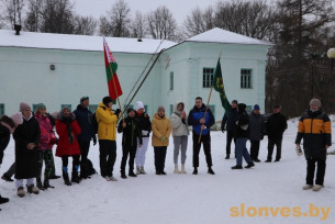 Первенство Слонимского района по лыжным гонкам среди организаций прошло в лесном массиве микрорайона «Альбертин». 27 января лыжники в разных возрастных категориях – от 18 и старше – вышли на старт.